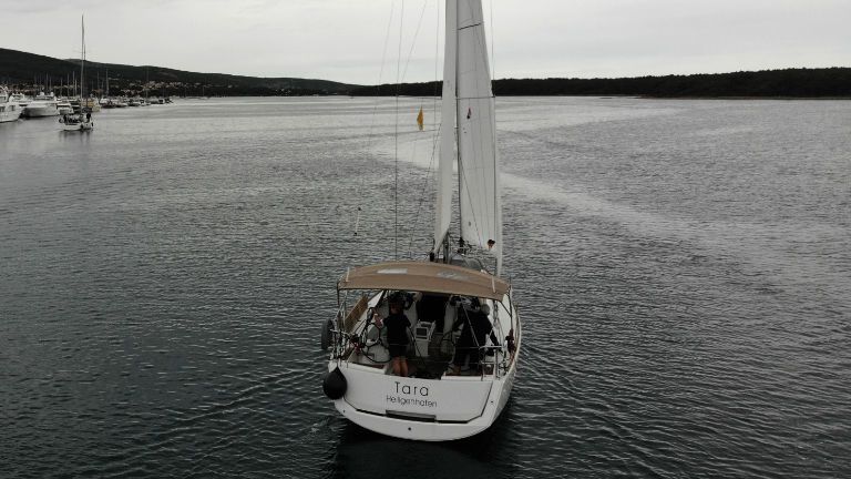 Jeanneau Sun Odyssey 389 | Tara