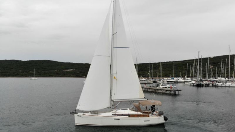 Jeanneau Sun Odyssey 389 | Tara