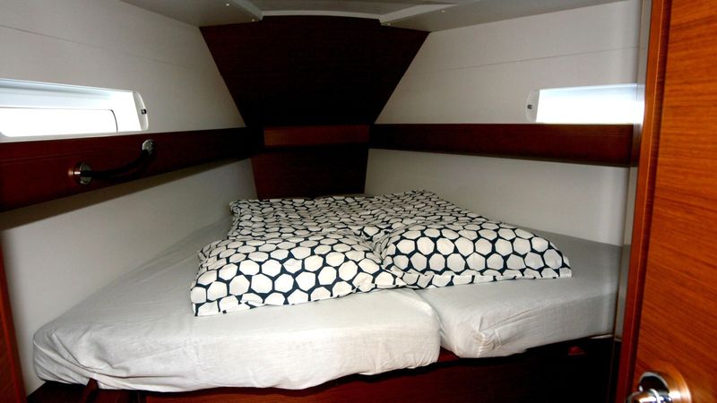 Jeanneau Sun Odyssey 419 | Espresso