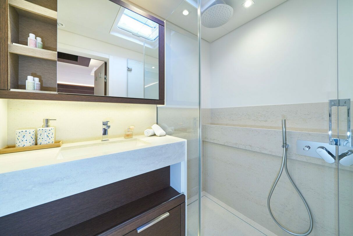 Lagoon Seventy 7 | Adriatic Dragon