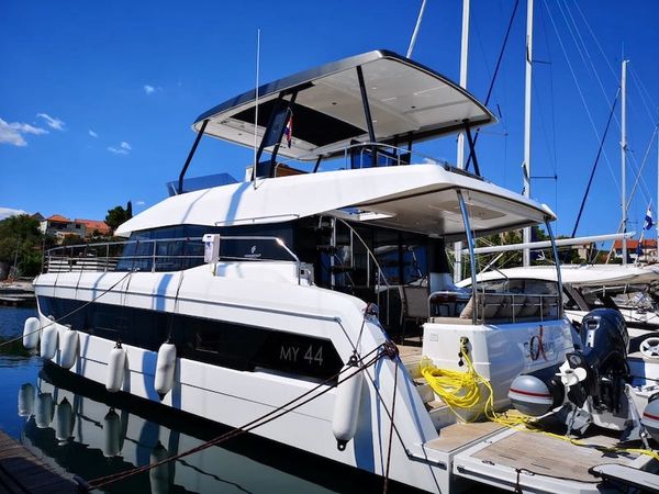Fountaine Pajot Helia 44 | Alpha Centauri