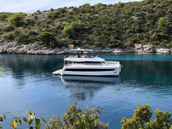 Fountaine Pajot Helia 44 | Alpha Centauri