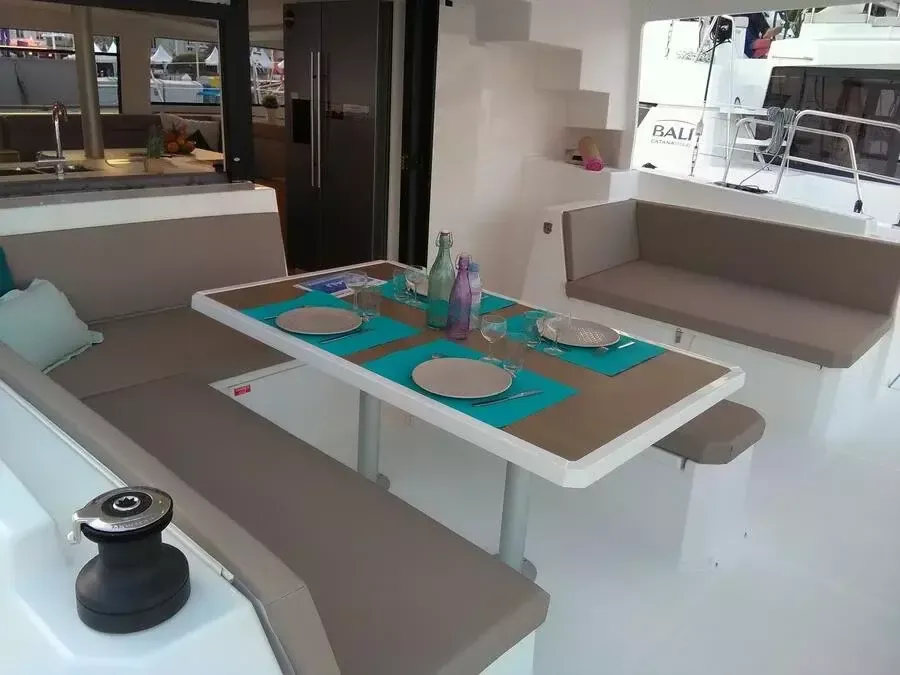 Bali 4.5 | Sylvester