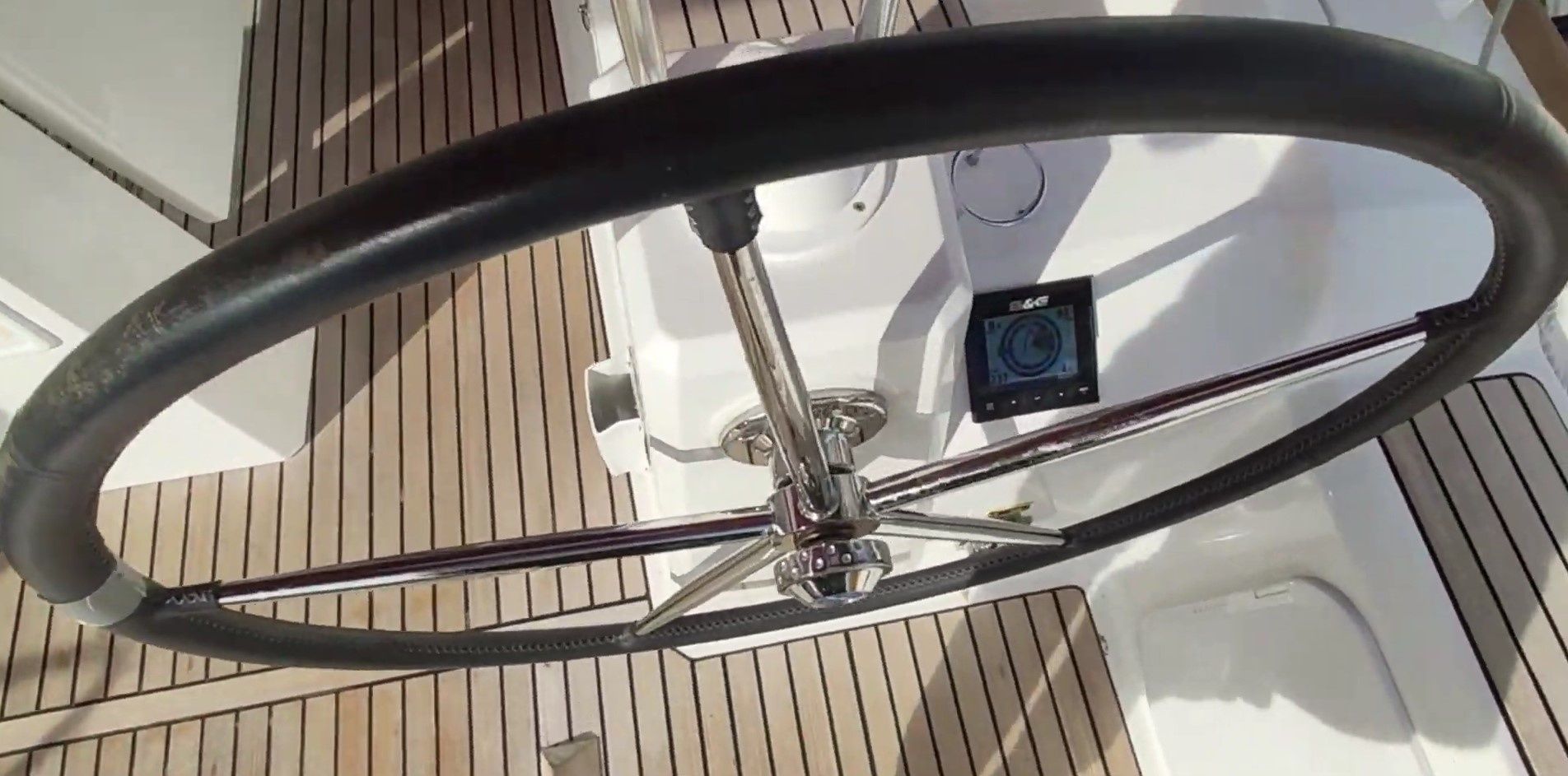 Beneteau Oceanis 38 | Cvita