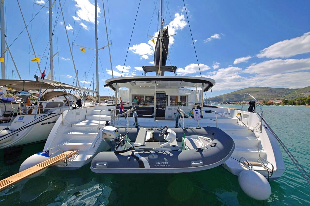 Lagoon 450 F | Reggae Point