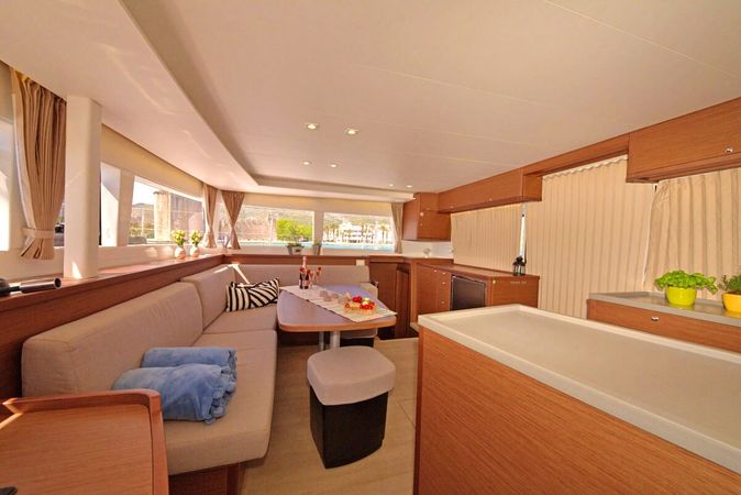 Lagoon 450 F | Reggae Point