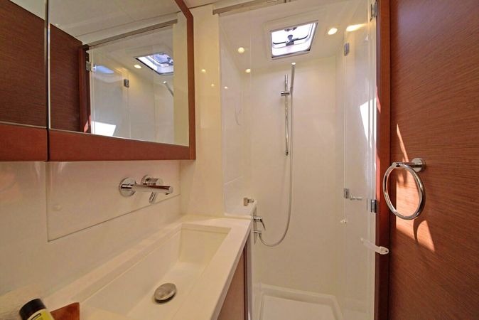 Lagoon 450 F | Reggae Point