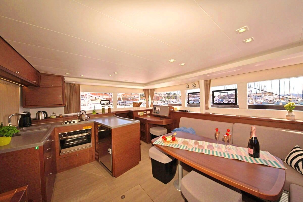 Lagoon 450 F | Reggae Point