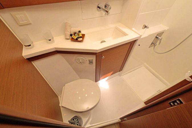 Lagoon 450 F | Reggae Point