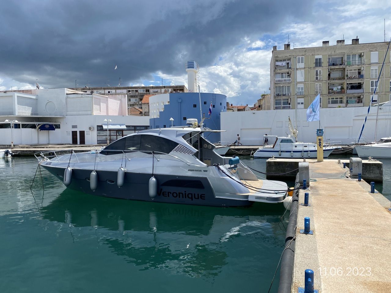 Mirakul 40 | Veronique