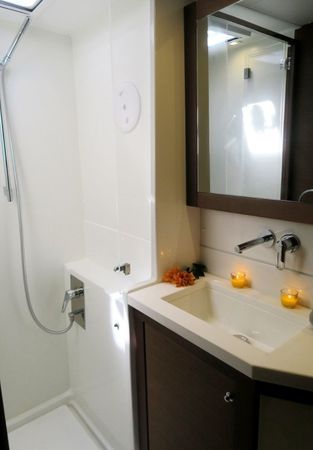 Lagoon 450 F | Lola Rasta