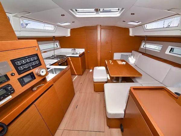 Jeanneau Sun Odyssey 490 | Swannabe