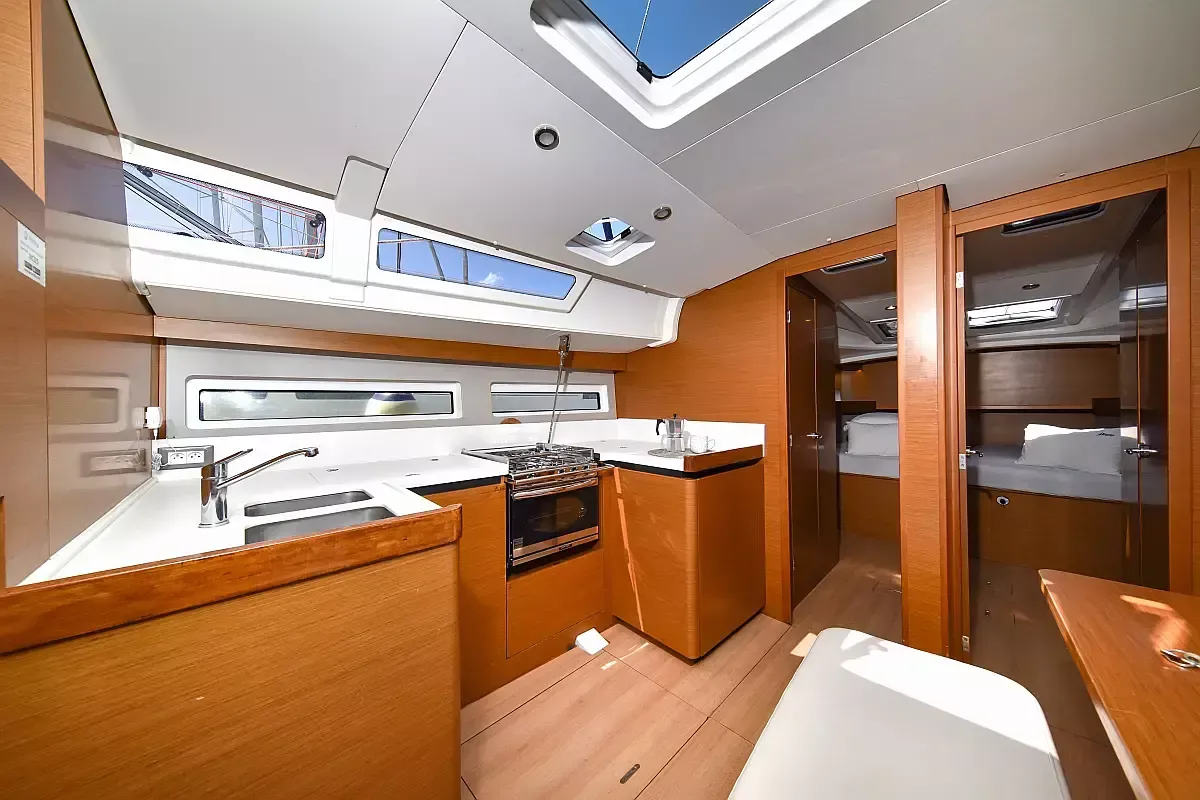 Jeanneau Sun Odyssey 490 | Swannabe