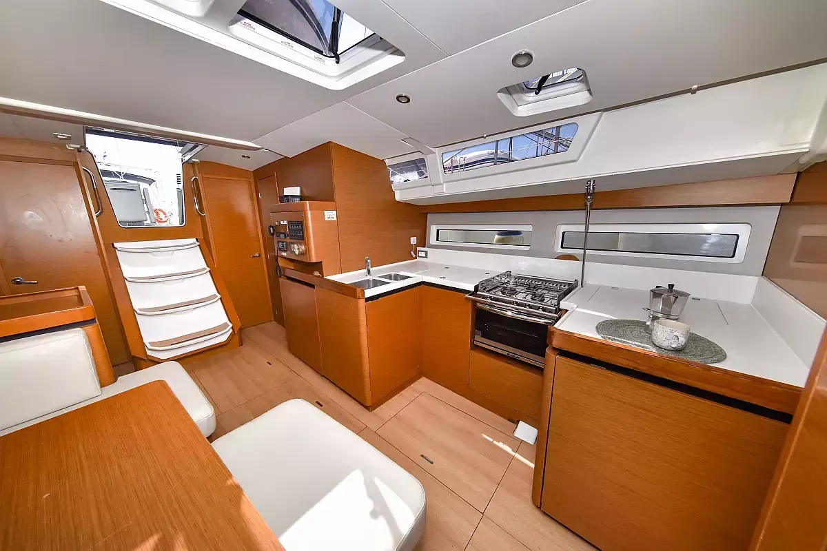 Jeanneau Sun Odyssey 490 | Swannabe