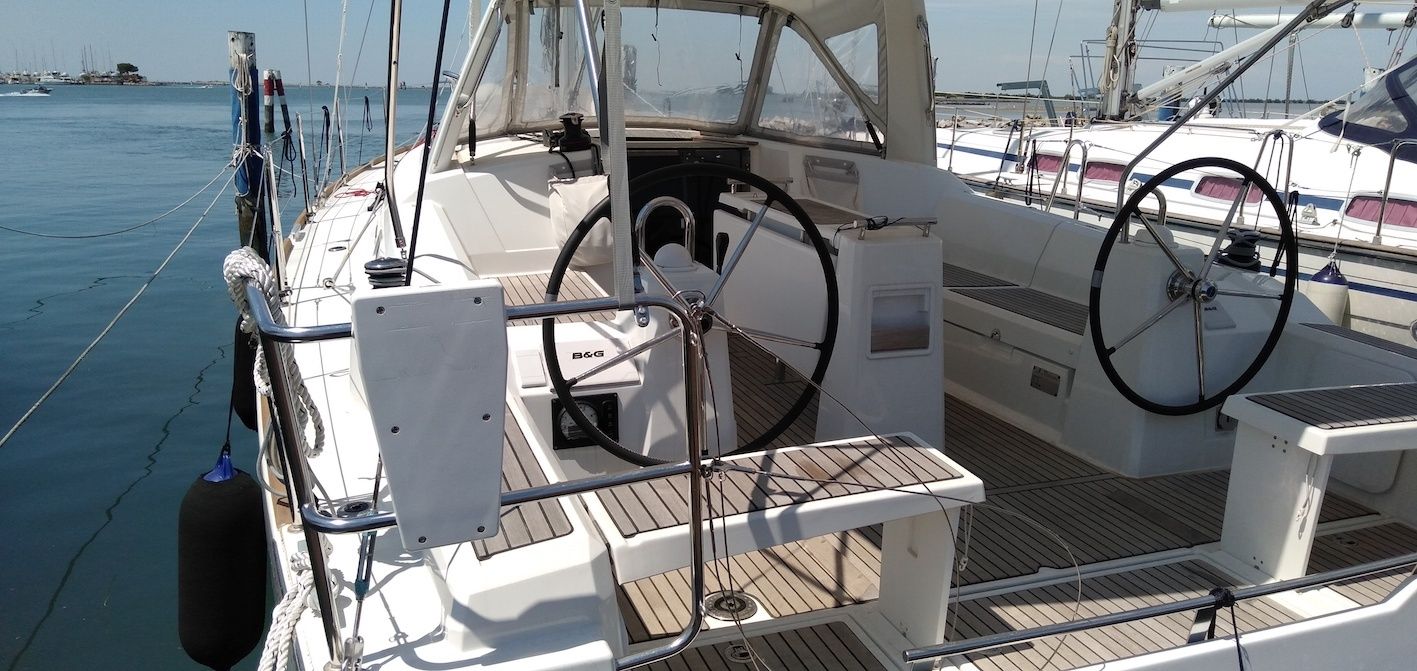 Beneteau Oceanis 38 | Follia