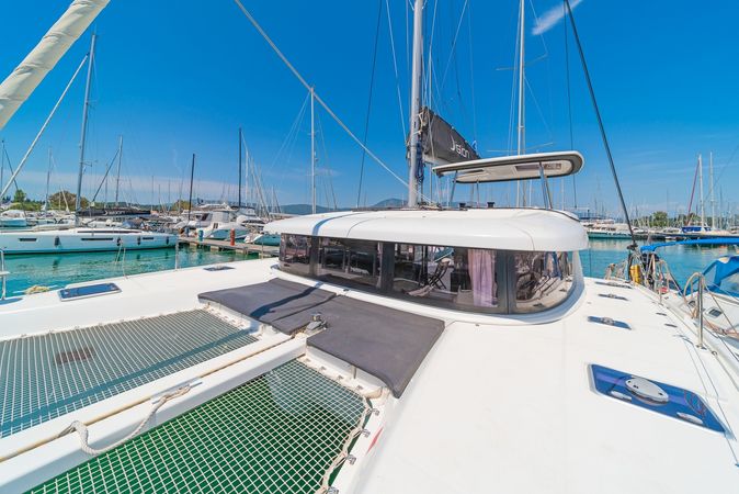 Lagoon 42 | Four Seasons