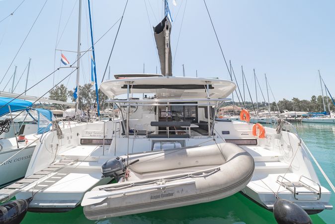 Lagoon 42 | Four Seasons