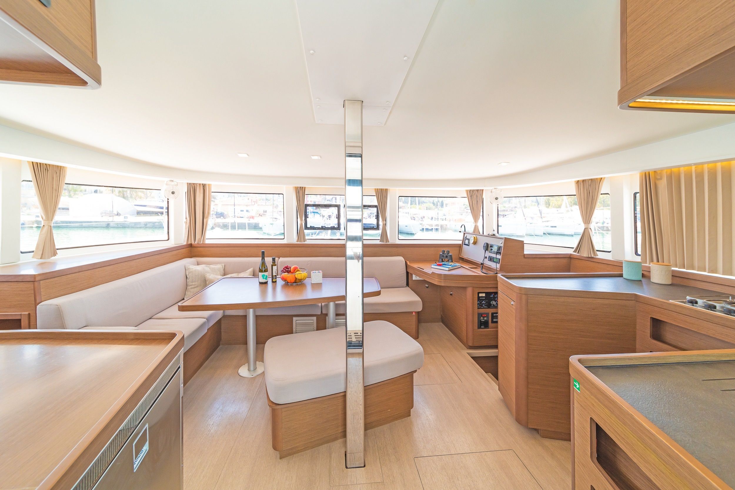 Lagoon 42 | Four Seasons