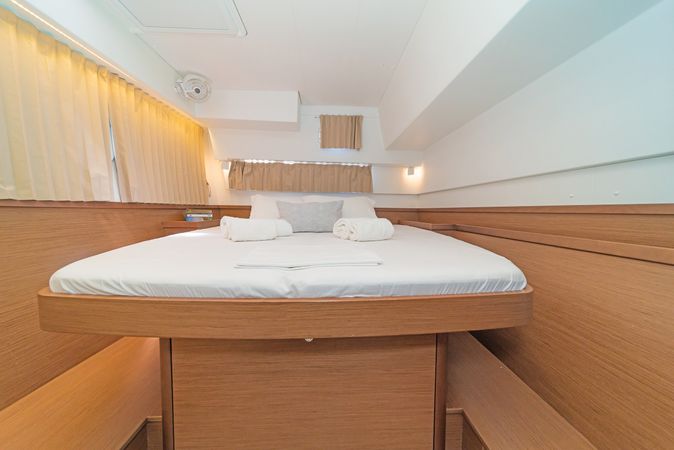 Lagoon 42 | Four Seasons