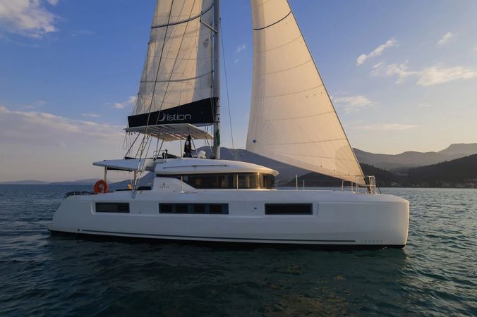 Lagoon 50 | Andromeda