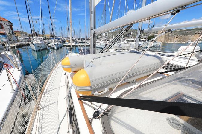 Dufour 360 | Pina Colada