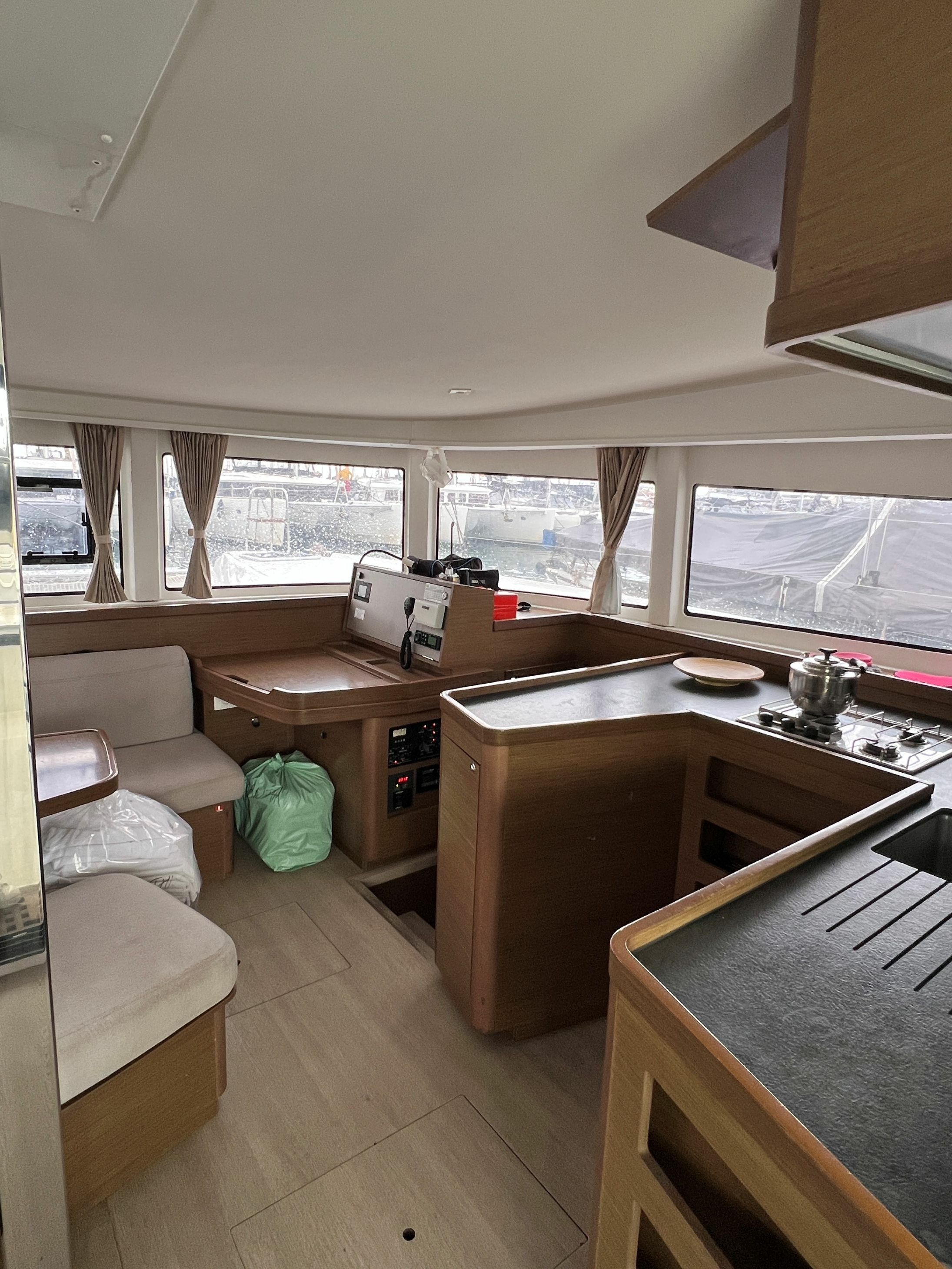 Lagoon 42 | Melissanthi