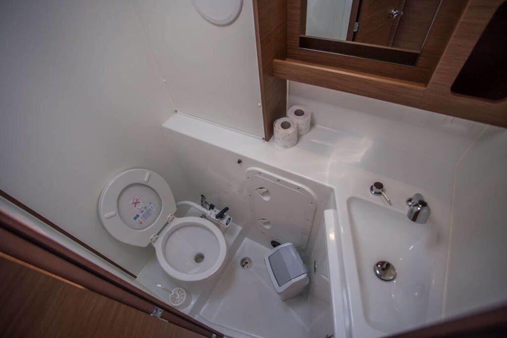 Lagoon 42 | SoulXplore