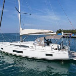 Beneteau Oceanis 46.1 | Blue Satellite