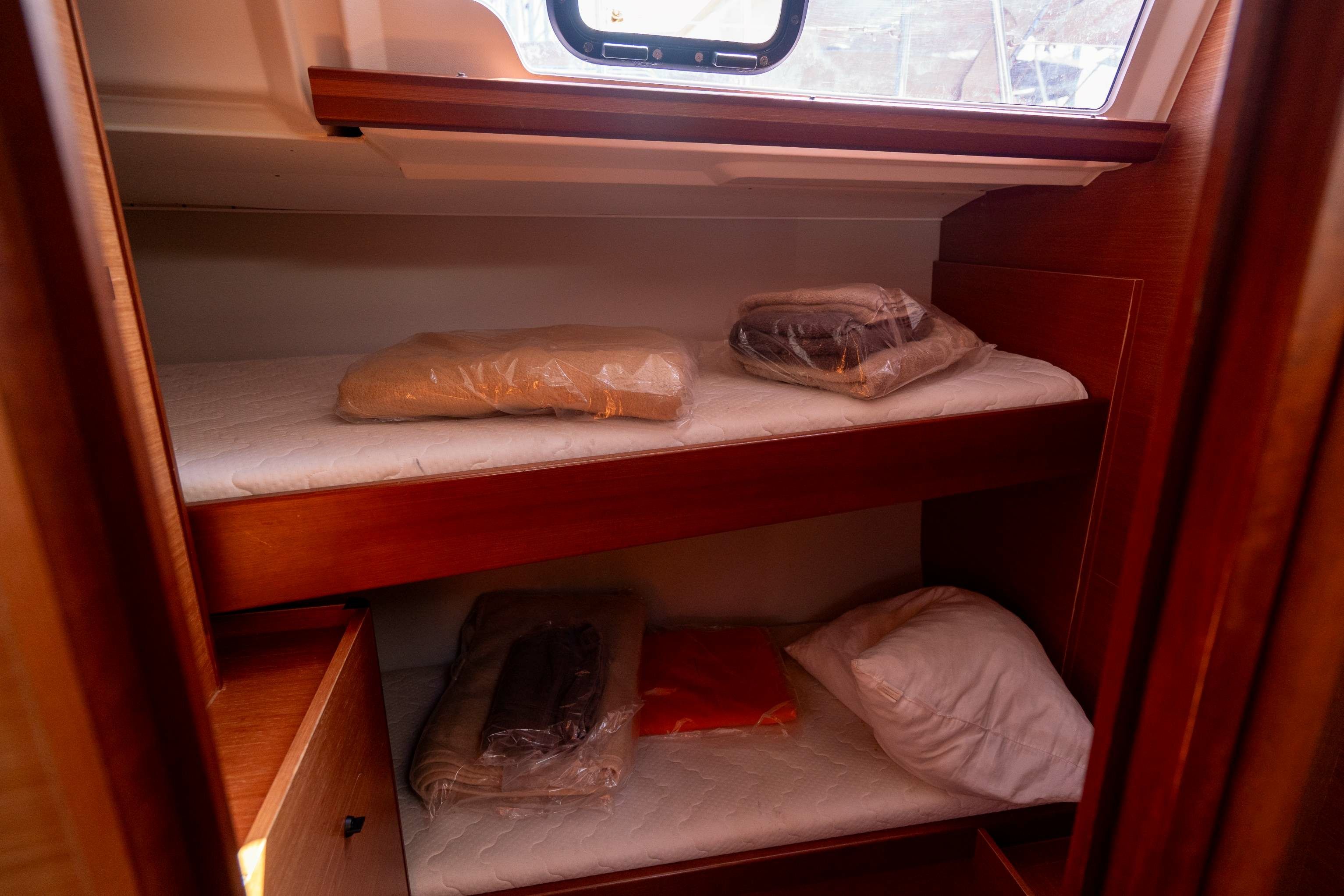 Dufour 460 GL | Dotterel