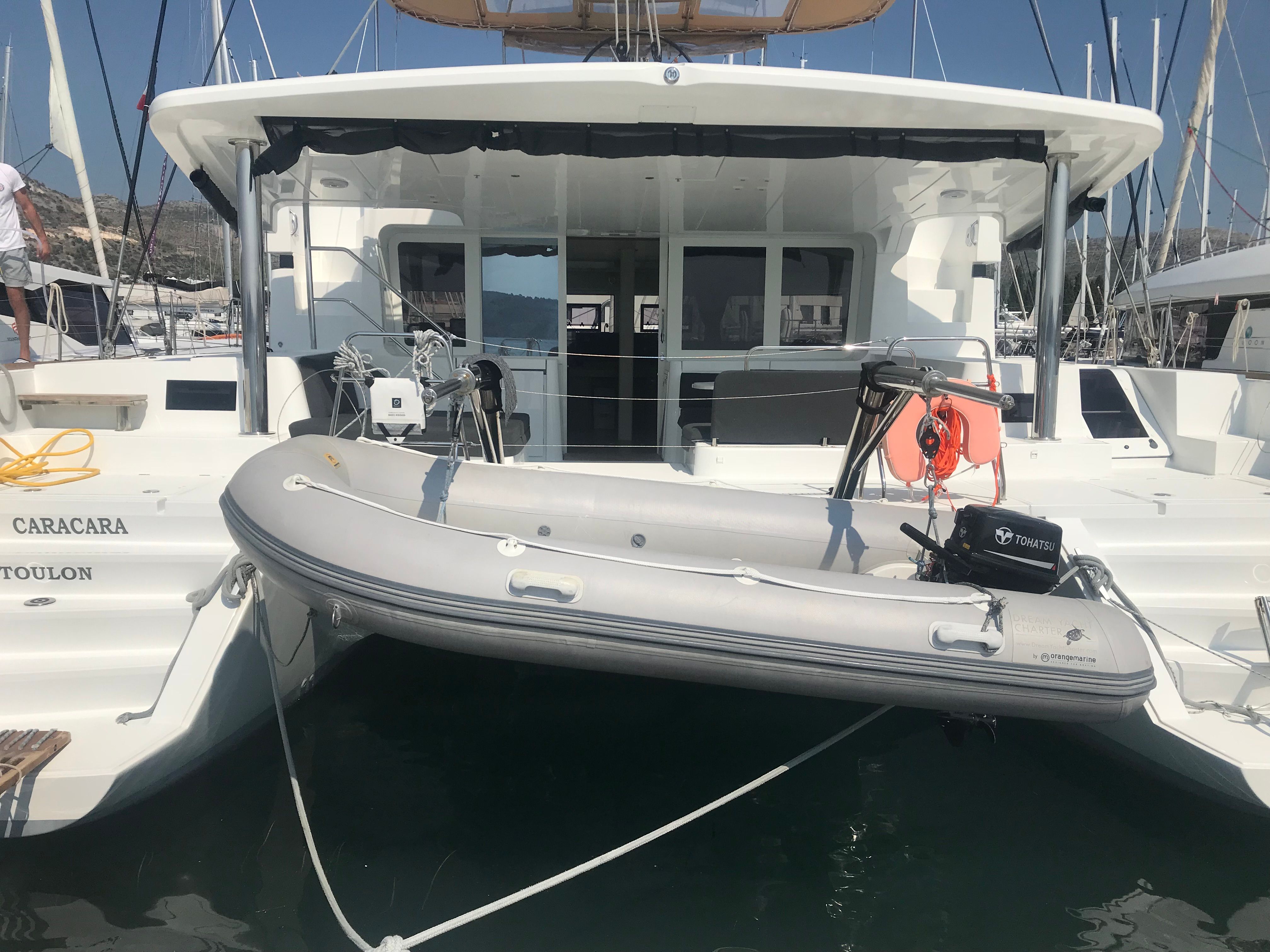 Lagoon 52 F | Caracara