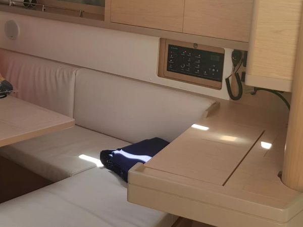 Beneteau Oceanis 45 | Senza Pensieri 3