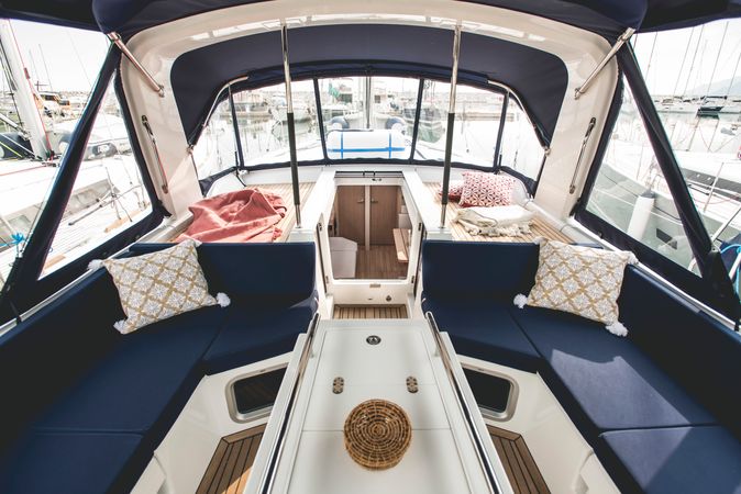 Beneteau Oceanis 51.1 | Aphros