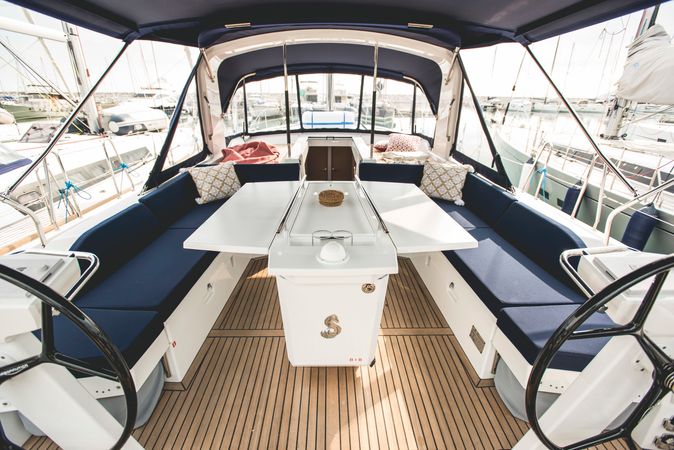 Beneteau Oceanis 51.1 | Aphros