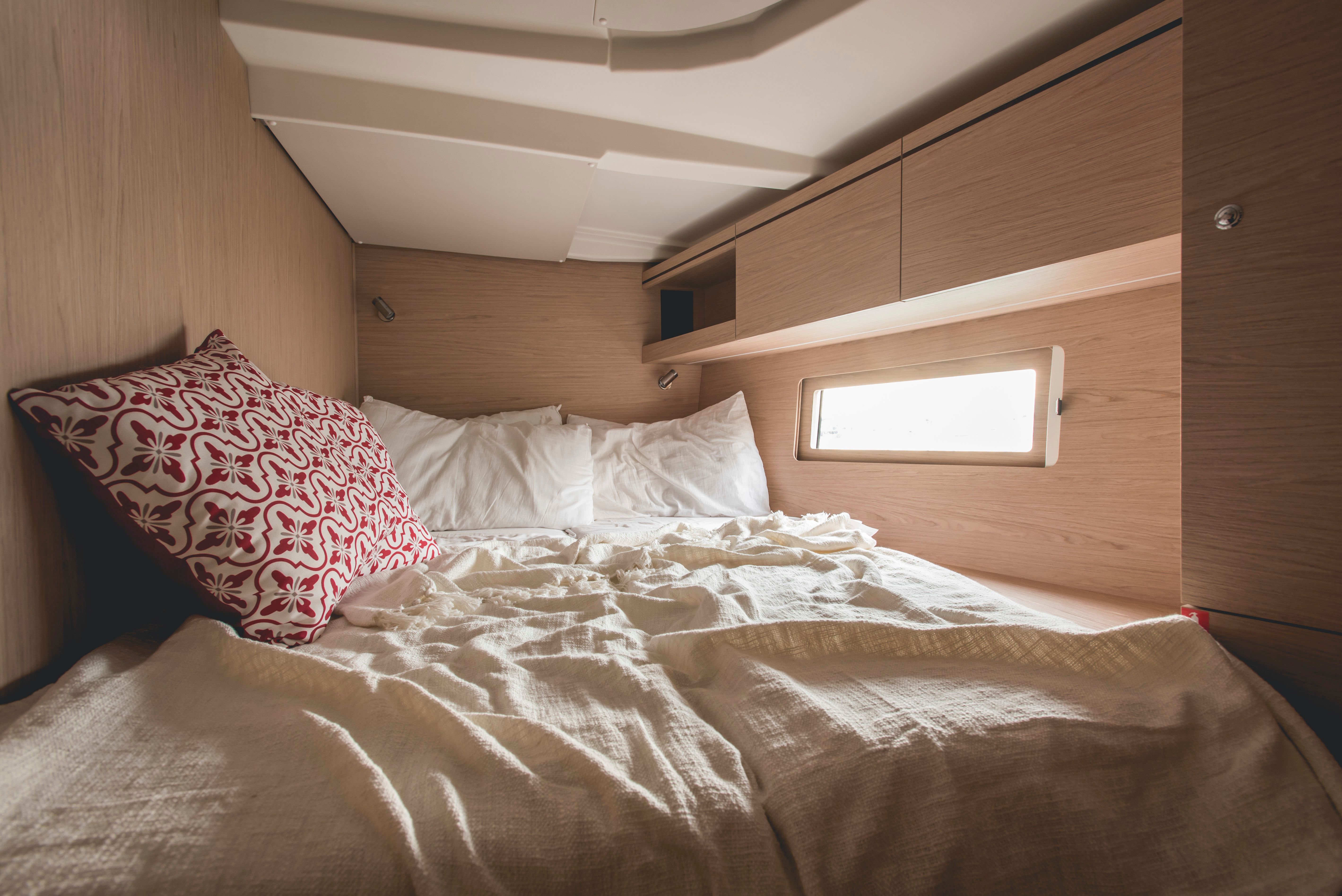 Beneteau Oceanis 51.1 | Aphros