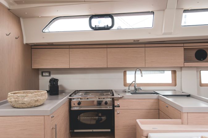 Beneteau Oceanis 51.1 | Aphros
