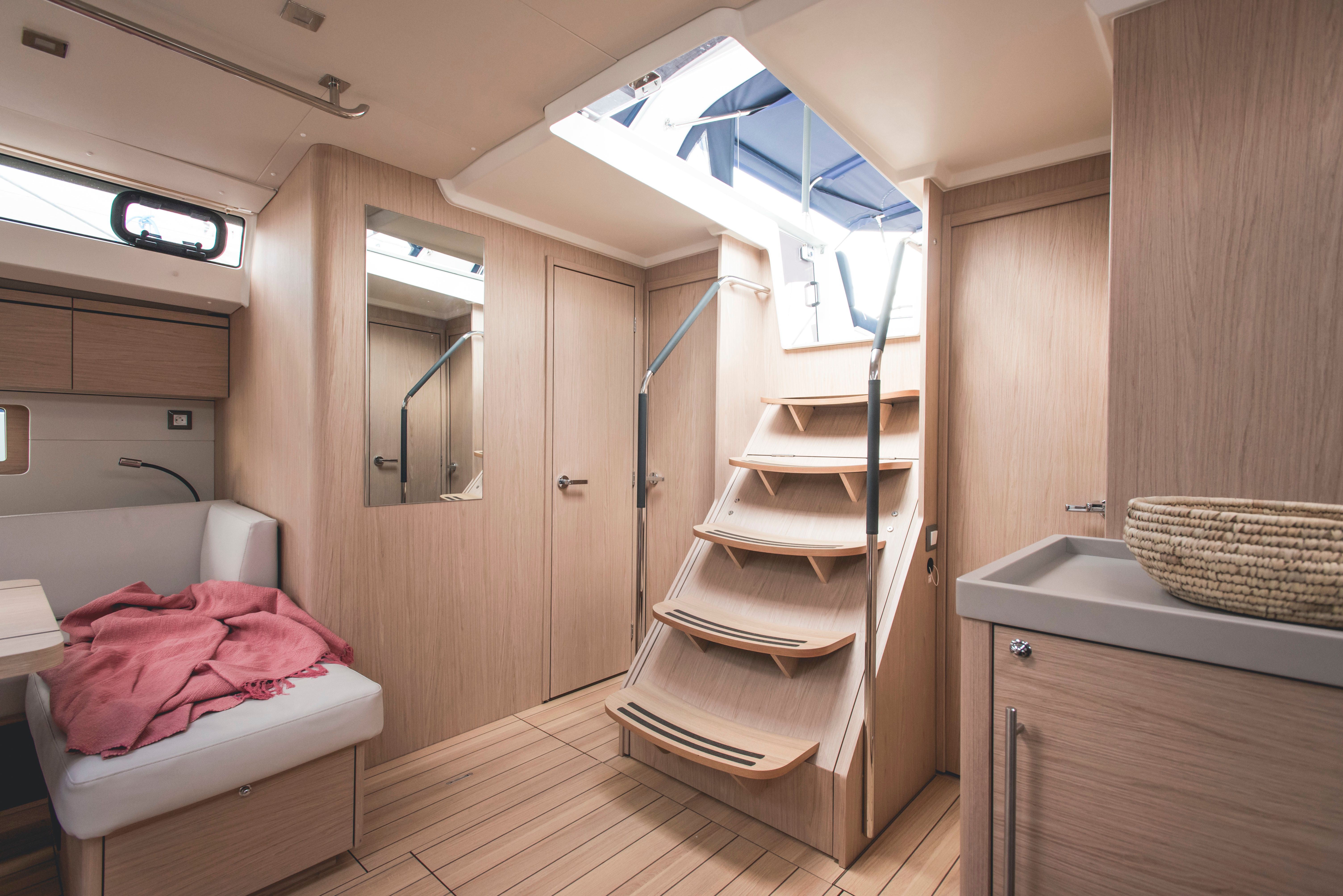 Beneteau Oceanis 51.1 | Aphros