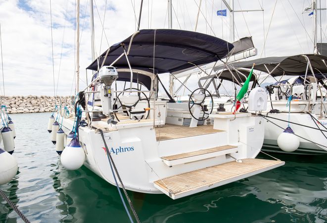 Beneteau Oceanis 51.1 | Aphros