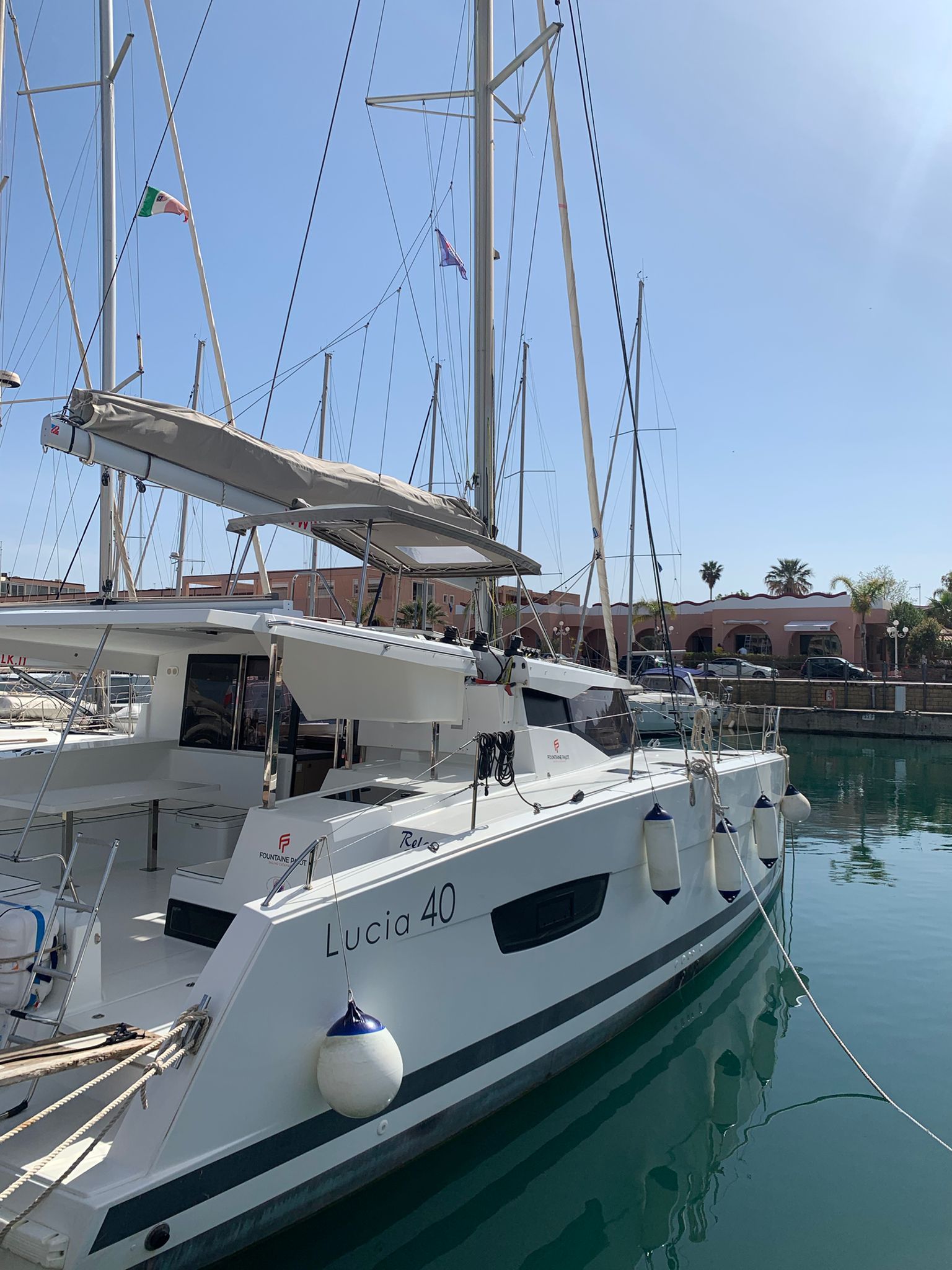 Fountaine Pajot Lucia 40 | Relax Planet