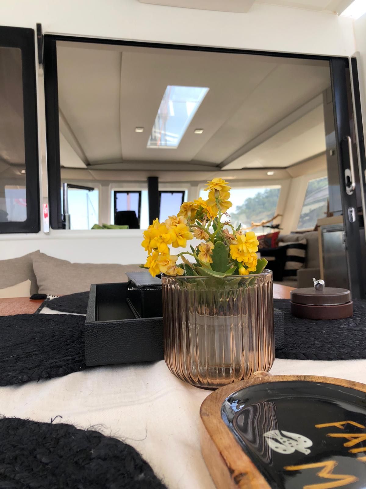 Fountaine Pajot Lucia 40 | Hola