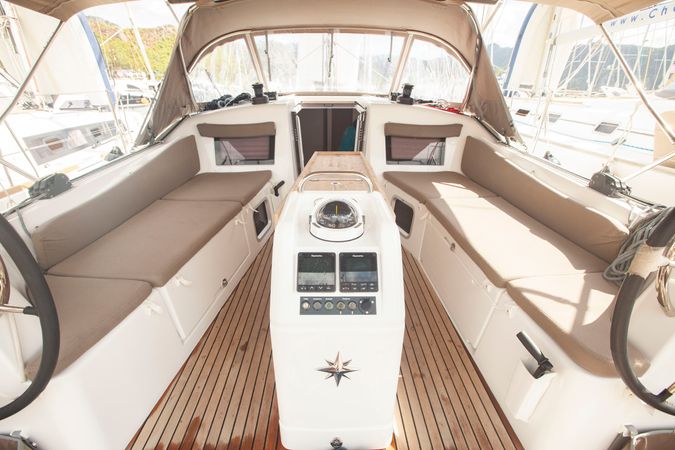 Jeanneau Sun Odyssey 410 | Sea Breeze