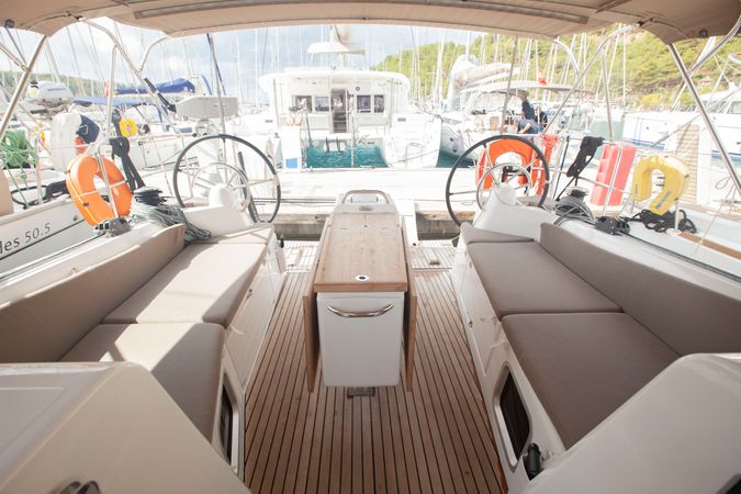 Jeanneau Sun Odyssey 410 | Sea Breeze