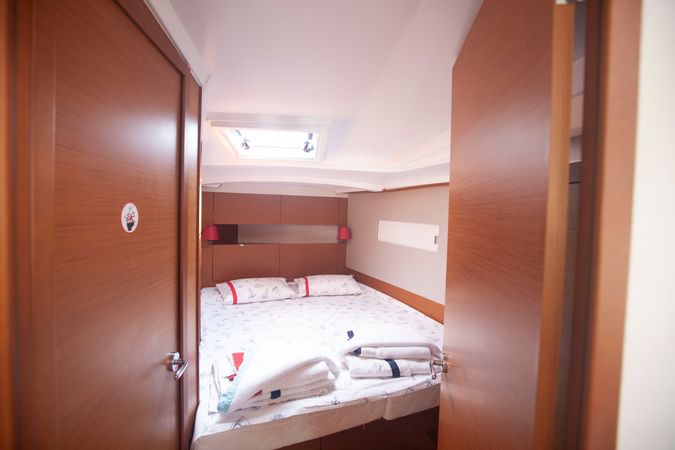 Jeanneau Sun Odyssey 410 | Sea Breeze