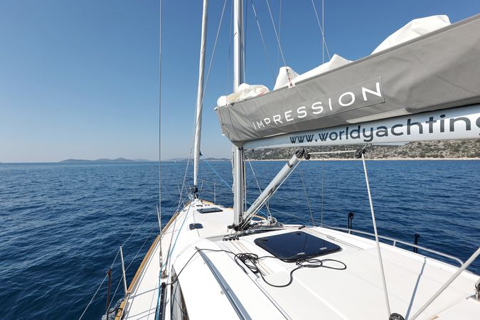 Elan 40 | Black Panther