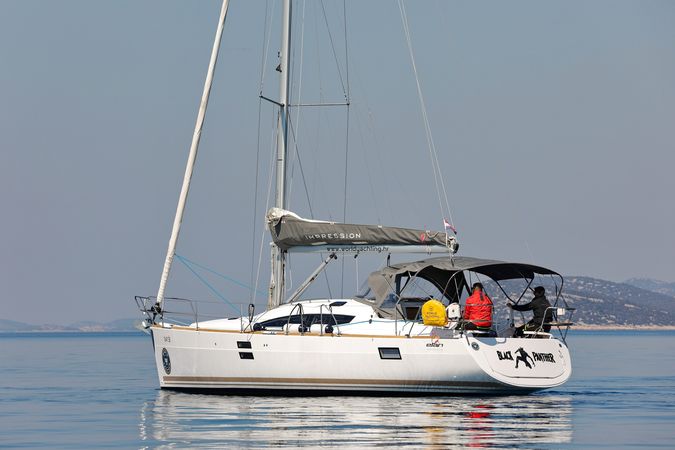 Elan 40 | Black Panther