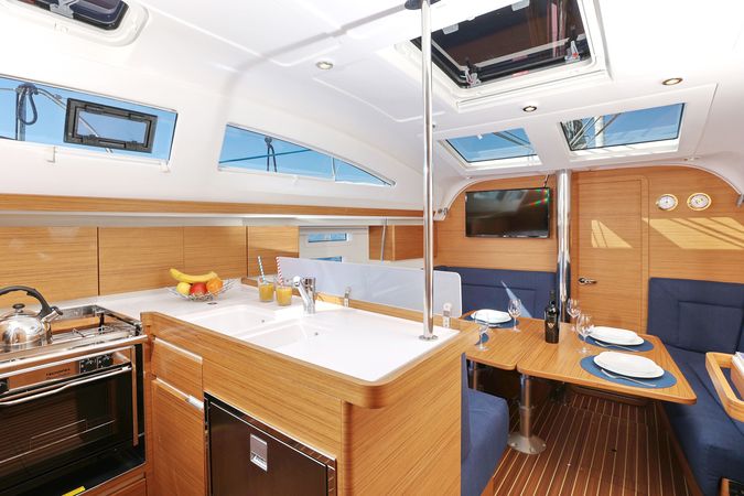 Elan 40 | Black Panther