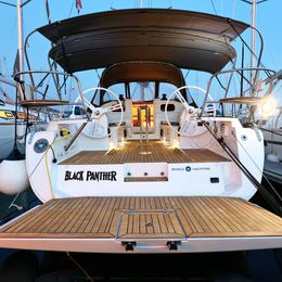 Elan 40 | Black Panther