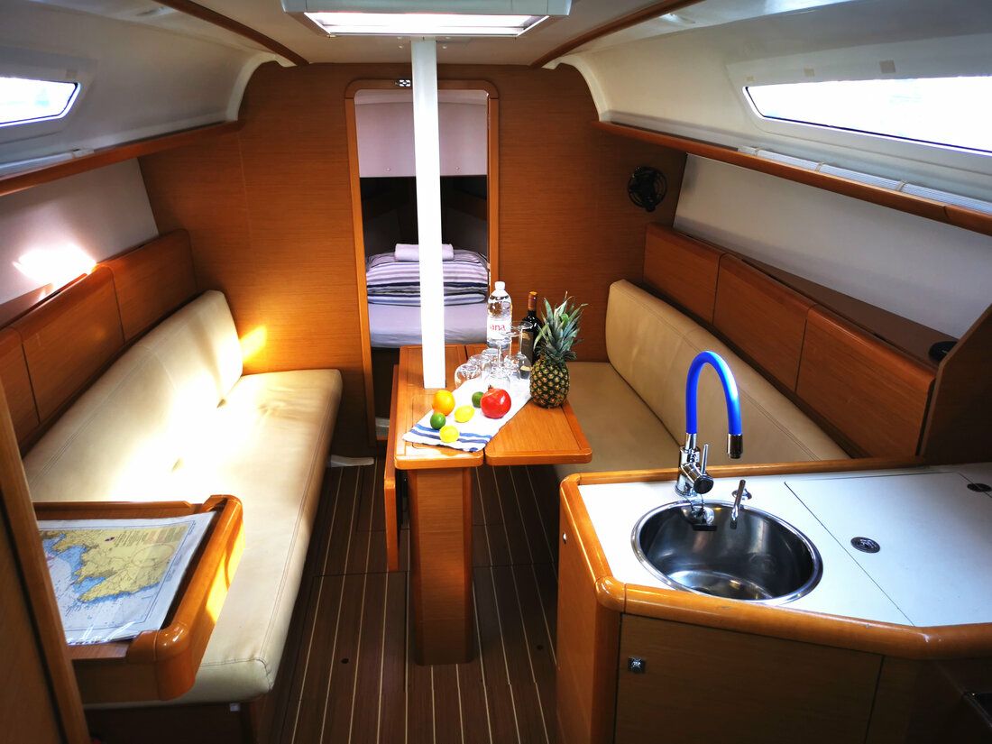 Jeanneau Sun Odyssey 33 | Paola