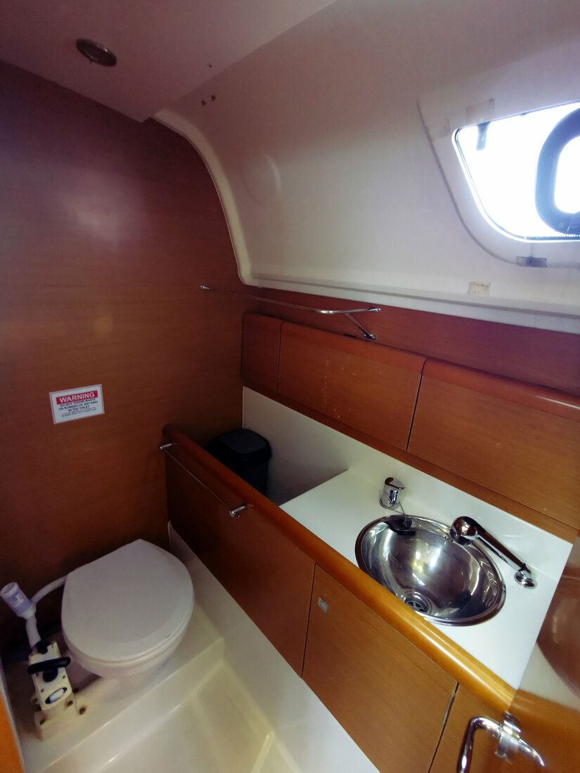 Jeanneau Sun Odyssey 33 | Paola
