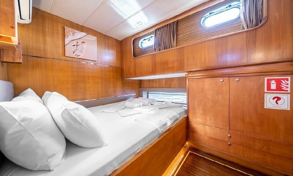 Trawler 65 | Golden Story