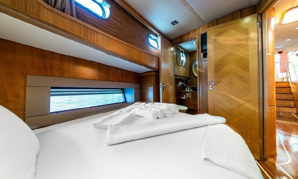 Trawler 65 | Golden Story